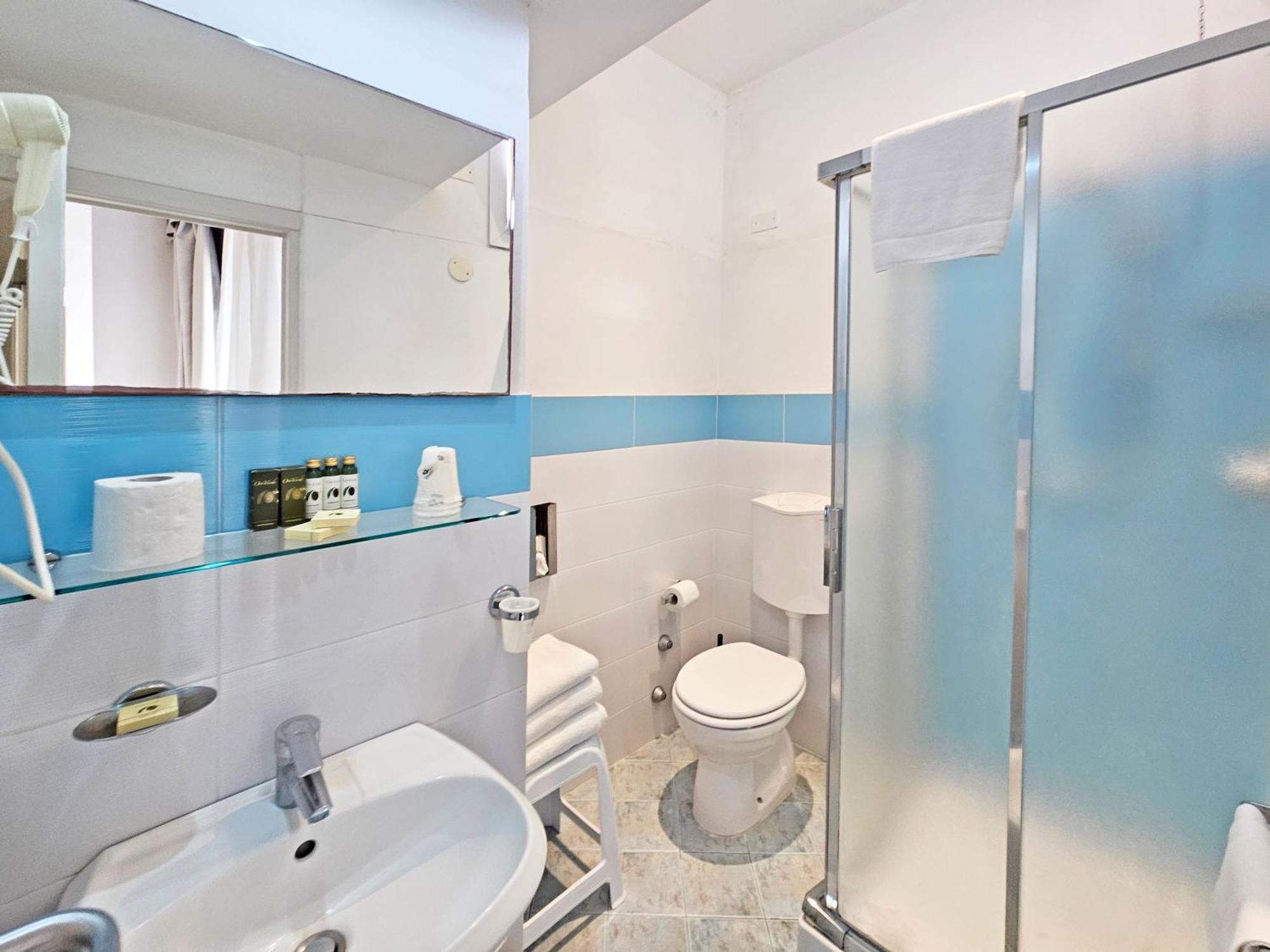 Hotel L'Approdo ปอร์โตอัซซูร์โร ภายนอก รูปภาพ