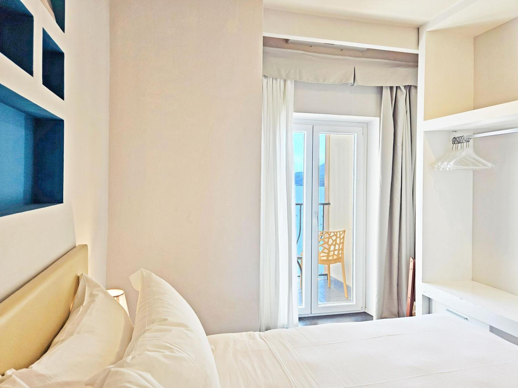 Hotel L'Approdo ปอร์โตอัซซูร์โร ภายนอก รูปภาพ
