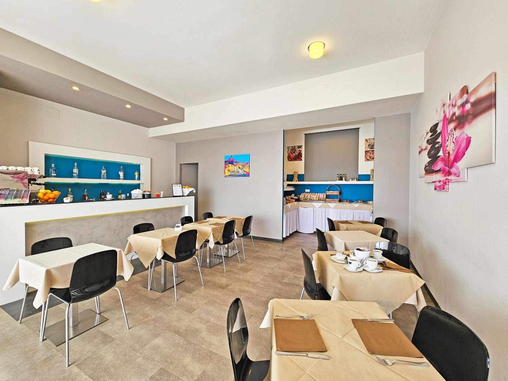 Hotel L'Approdo ปอร์โตอัซซูร์โร ภายนอก รูปภาพ