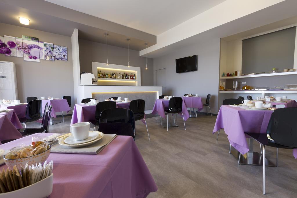 Hotel L'Approdo ปอร์โตอัซซูร์โร ภายนอก รูปภาพ